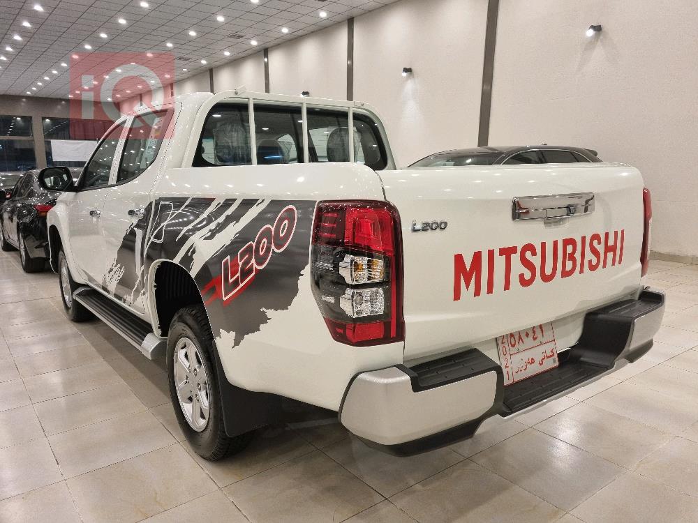 ميتسوبيشي L200